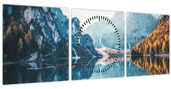 Obraz - Lode na jazere Braies (s hodinami) (90x30 cm)