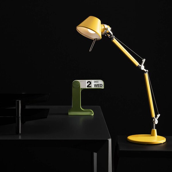 Artemide Stolová lampa Tolomeo Micro, žltá, Žltá / oranžová, Pracovňa / Kancelária, Hliník, Dizajn, Stolová lampa