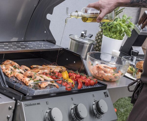 Plynový gril OKLAHOMA BBQ, 3 horáky, s redukčným ventilom, strieborná Penta CZ