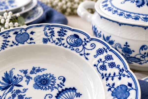 Cibulák porcelánová obedová súprava pre 6 osôb, 27-dielna (Tradičný český porcelán s ikonickým modrým dekorom pre nadčasové stolovanie)