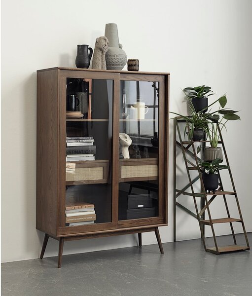 Tmavohnedá vitrína v dekore duba s posuvnými dverami 110x160 cm Barrali – Unique Furniture