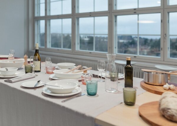 Iittala Oválna misa Raami 1,6l, biela