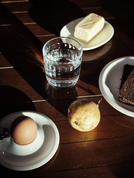 Iittala Stojan na vajce Raami, 2ks, biely