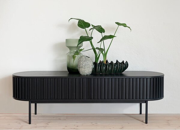 Čierny TV stolík v dekore duba 48x160 cm Siena – Unique Furniture