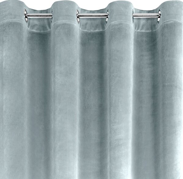 ZATEMŇOVACÍ ZÁVES NA KRÚŽKOCH SAMANTA 140X250 CM STRIEBORNÁ