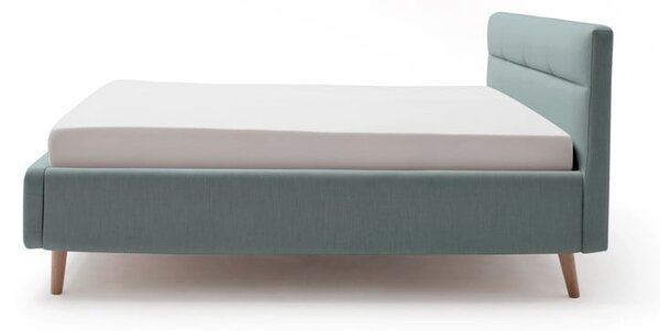 Svetlomodrá čalúnená dvojlôžková posteľ s úložným priestorom s roštom 160x200 cm Lotte – Meise Möbel
