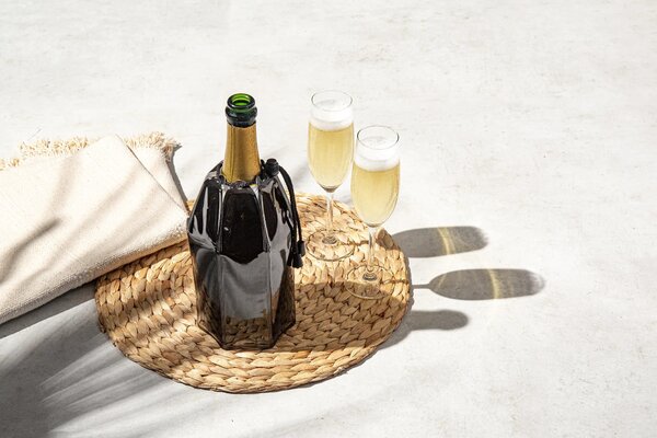 Chladiaci návlek na sekt Vacu Vin - čierny