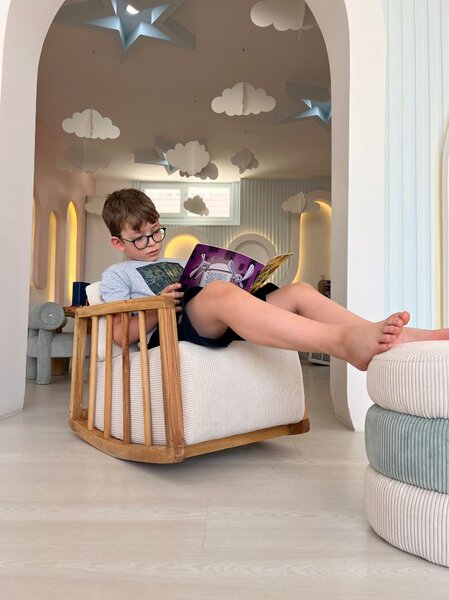 NovýNábytok.sk Hojdacie kreslo Kidmen (biela). Akcia -19%. Vlastná spoľahlivá doprava až k Vám domov. 1101667