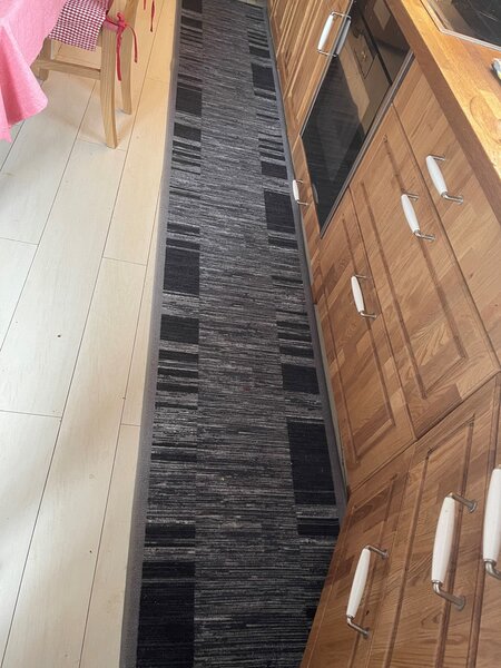 Associated Weavers , Protišmykový behúň na mieru Adagio 19 šedý, šíre 80 cm, šedá, chodba / predsieň