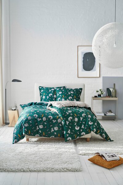 OBOJSTRANNÁ POSTEĽNÁ BIELIZEŇ, satén, zelená, prírodná farba, béžová, 135/200 cm Esprit - Online Only bytové doplnky, Online Only
