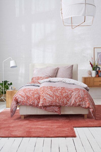 OBOJSTRANNÁ POSTEĽNÁ BIELIZEŇ, satén, krémová, prírodná farba, terakotová, 135/200 cm Esprit - Online Only bytové doplnky, Online Only