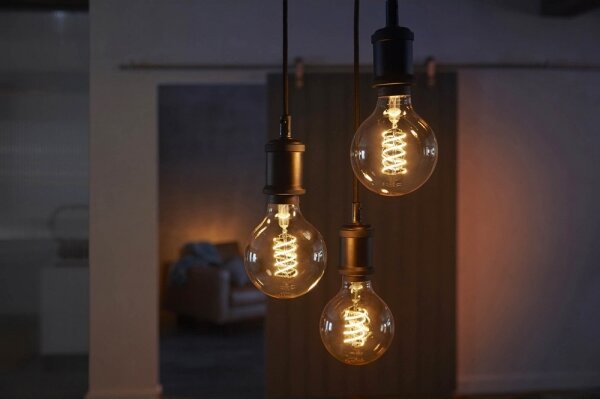 LED Stmievateľná žiarovka Philips Hue WHITE FILAMENT G93 E27/7W/230V 2100K