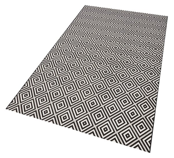 Čierno-biely vonkajší koberec NORTHRUGS Karo, 200 × 290 cm