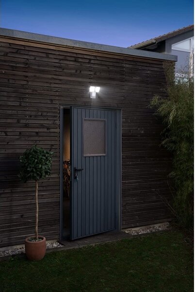 Ledvance - LED Vonkajšie nástenné svietidlo so senzorom SPOT 2xLED/8W/230V IP55
