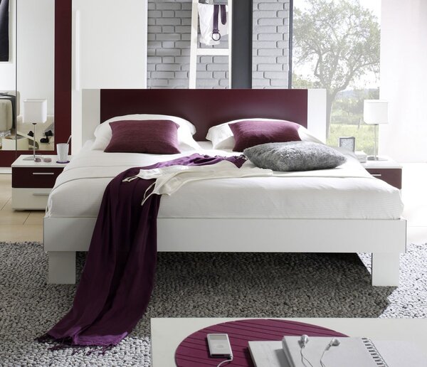 VERA posteľ s nočnými stolíkmi, biela/lila, šírka 180/200cm (DOPREDAJ skladových zásob)