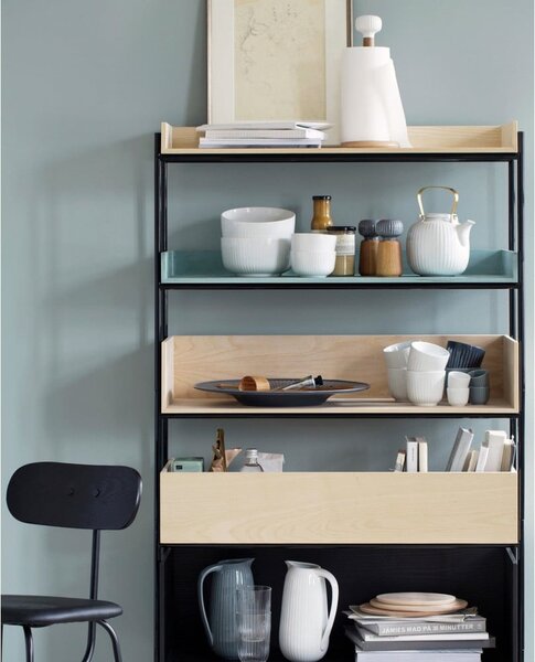 Mlynček z dubového dreva na korenie s antracitovým detailom z porcelánu Kähler Design Hammershoi, výška 13 cm