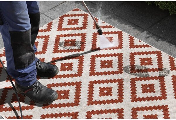 Hnedo-krémový vonkajší koberec NORTHRUGS Malta, 160 x 230 cm
