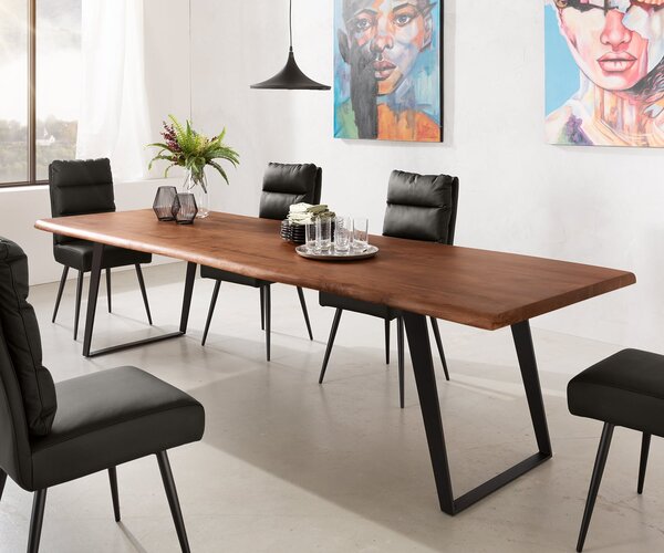 DELIFE Jedálenský stôl Edge 300x100 XL akácia hnedá kov šikmý Live-Edge