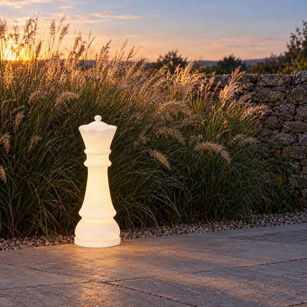 Lucande LED stojacia lampa Gambi, šachová figúrka „dáma“, IP44, Biela / opálová, Plast, Dizajn