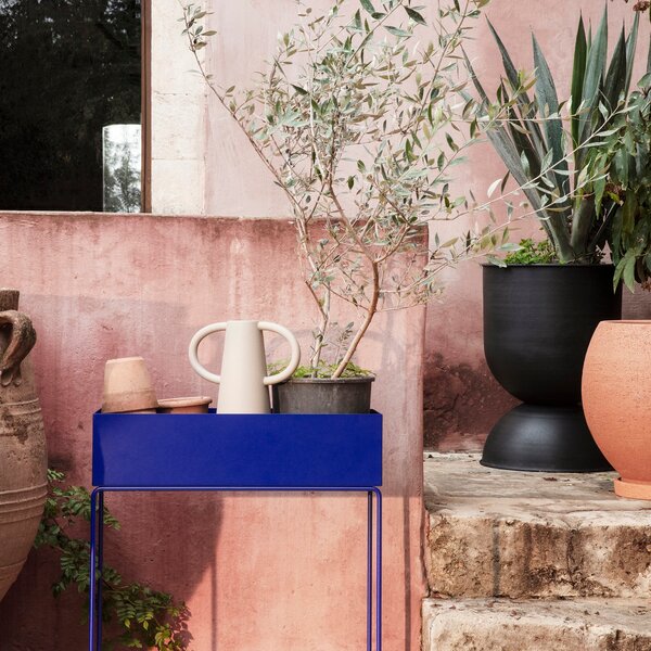 Kvetináč Hourglass, M, Cashmere – Ferm Living