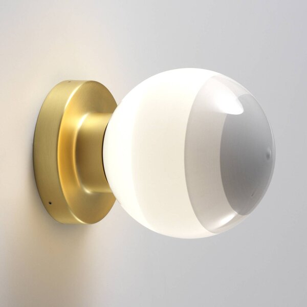 MARSET LED nástenné svetlo Dipping Light A2, biela/zlatá, Mosadz / zlato, Obývacia izba / jedáleň, kov, Dizajn, Nástenné svietidlo