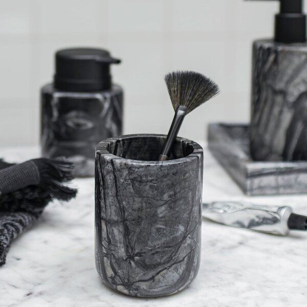 Čierny mramorový téglik na zubné kefky Marble – Mette Ditmer Denmark