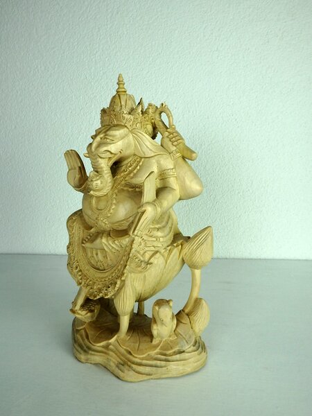 Soška Ganesh na lotose, ručná práca, exotické drevo