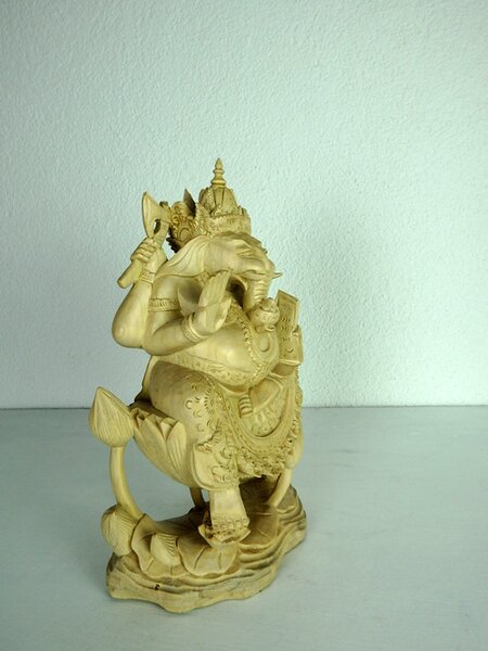 Soška Ganesh na lotose, ručná práca, exotické drevo