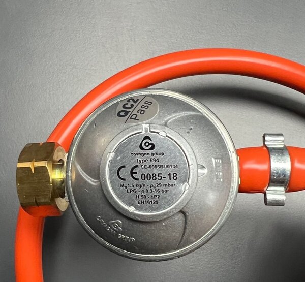 Hadica Weber 30 mBar s regulátorom pre plynové grily Weber