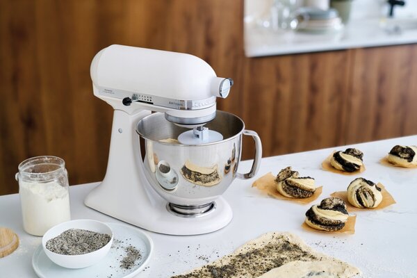 Kuchynský robot KitchenAid Artisan 5KSM185 - mandľová