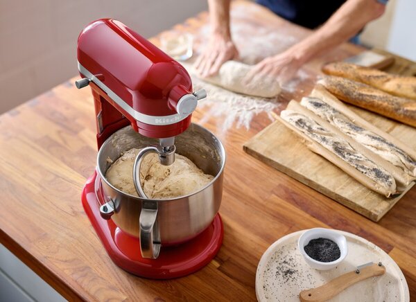 Kuchynský robot KitchenAid 5KSM70SHX - kráľovská červená