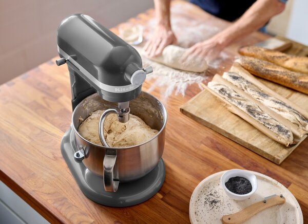 Kuchynský robot KitchenAid 5KSM70SHX - strieborno sivá