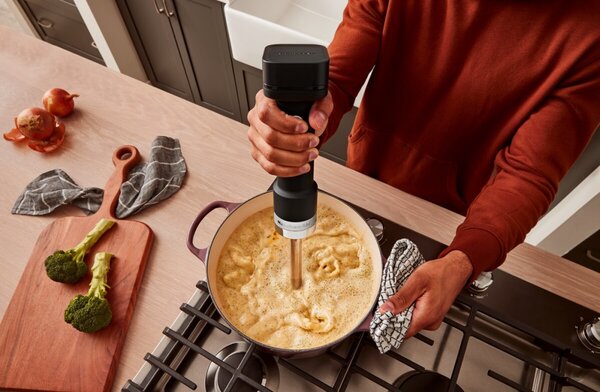 KitchenAid bezdrôtový tyčový mixér s príslušenstvom 5KHBRV75 GO, s batériou