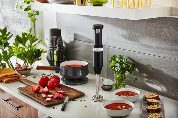 KitchenAid tyčový mixér 5KHBV53 - čierna