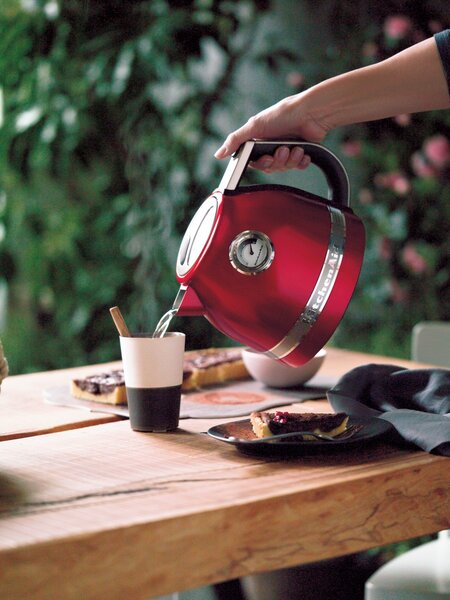 Rýchlovarná kanvica KitchenAid 5KEK1522 - kráľovská červená