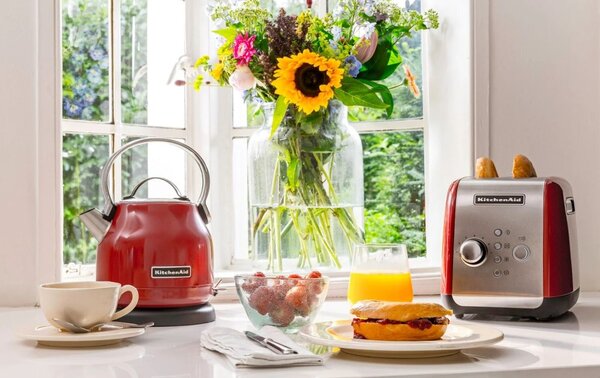 Hriankovač KitchenAid 5KMT221 - kráľovská červená