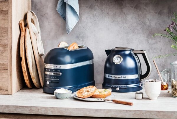 Rýchlovarná kanvica KitchenAid 5KEK1522 - kráľovská červená
