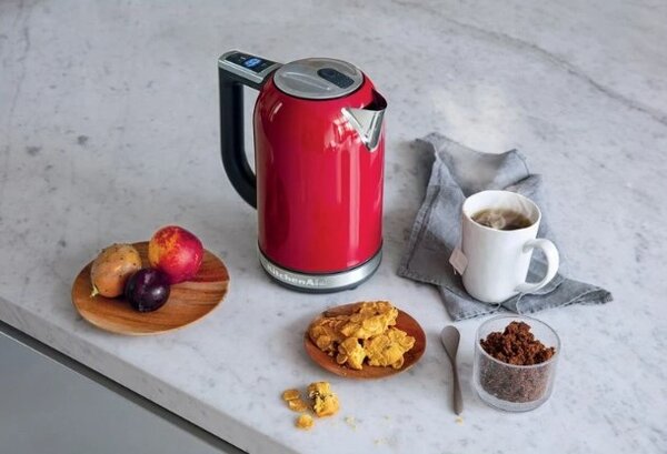 Rýchlovarná kanvica KitchenAid 5KEK1722 - kráľovská červená