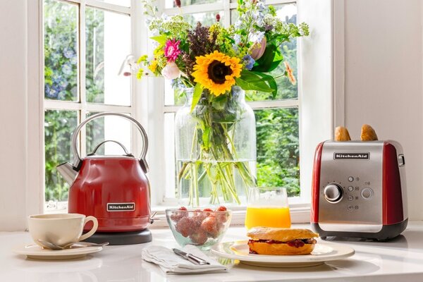 Rýchlovarná kanvica KitchenAid 5KEK1222 - čierna