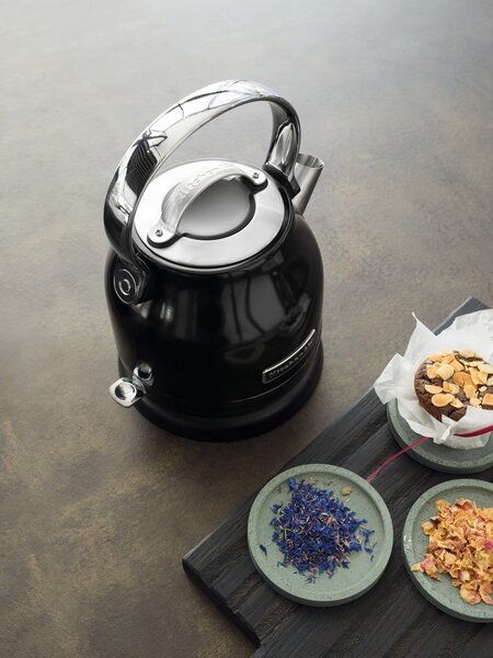 Rýchlovarná kanvica KitchenAid 5KEK1222 - čierna