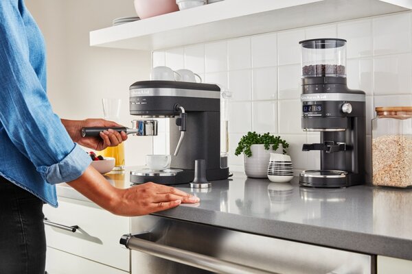 Pákový kávovar KitchenAid Artisan 5KES6503 - kráľovská červená