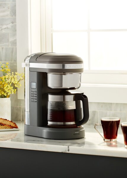 Prekvapkávací kávovar KitchenAid 5KCM1209 - kráľovská červená