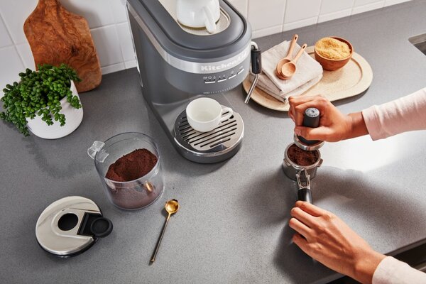 Pákový kávovar KitchenAid Artisan 5KES6403 - tmavo sivý mat