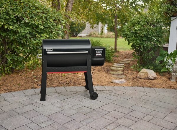 Peletový gril Weber Smoque XL