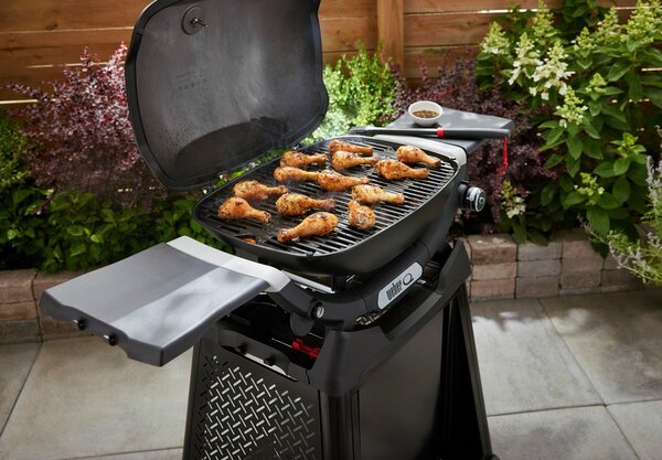 Plynový gril Weber Q2200N Premium Stand