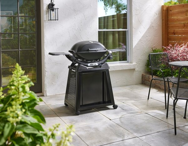 Plynový gril Weber Q2200N Premium Stand