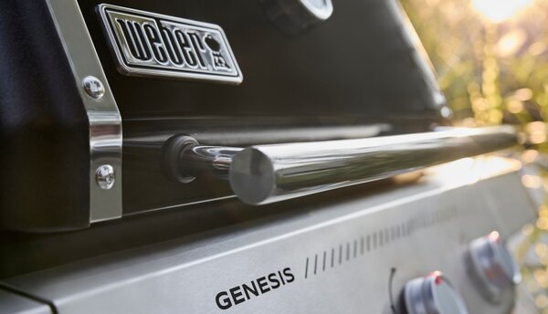 Plynový gril Weber Genesis E-315W