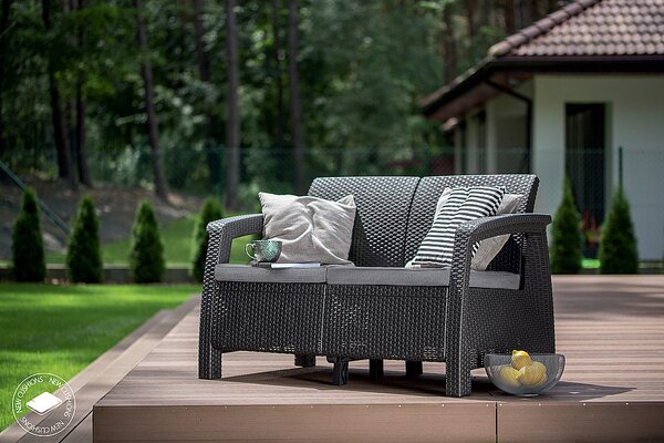 DEOKORK Záhradná ratanová pohovka 2-miestna CORFU LOVE SEAT (antracit)