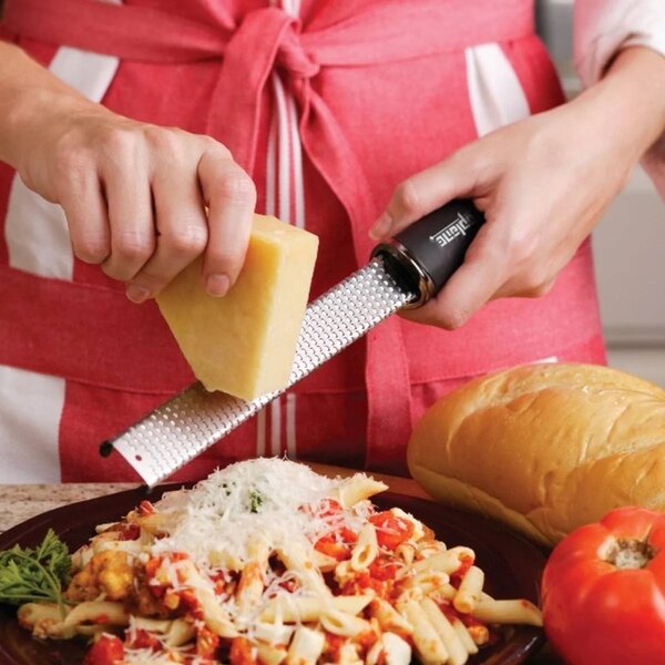 Microplane strúhadlo Premium Classic Zester - čierne