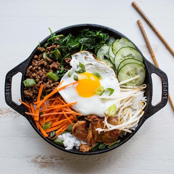 Mini liatinový Wok Lodge 23 cm